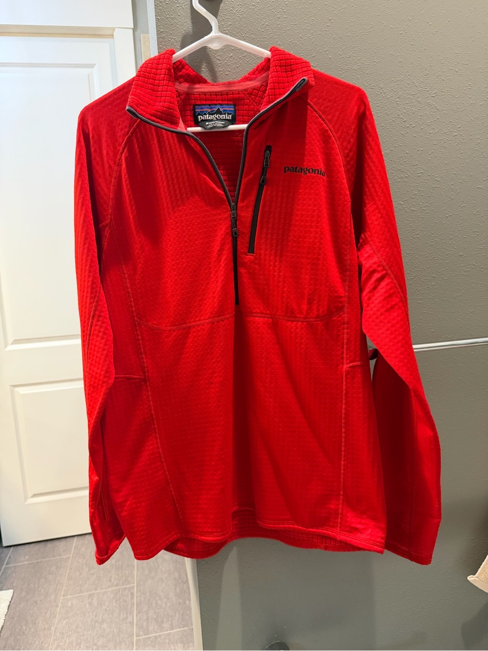 Patagonia Red Men's Quarter-Zip Performance Pullover